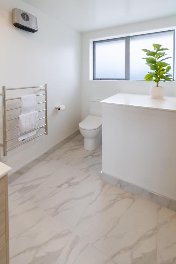Апартаменты Upper Riccarton Dream - 2 Bed 2 Bath W/Carpark Крайстчёрч Экстерьер фото